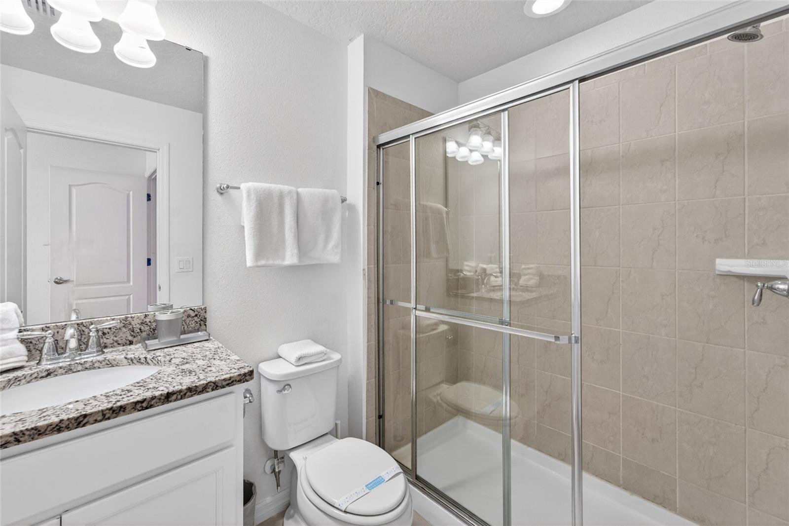 2417 Dubai St Property Photo 25