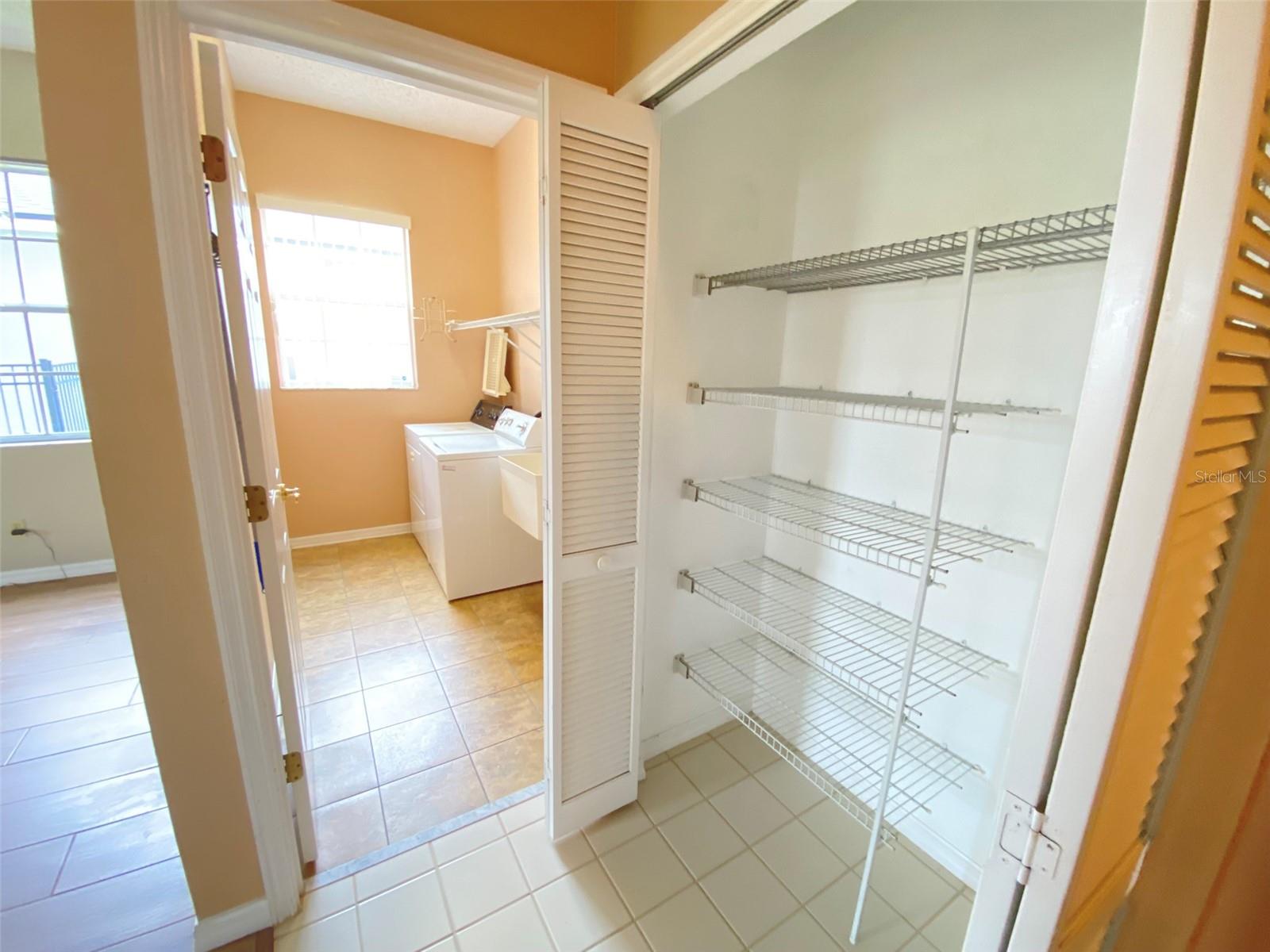 3708 Molona Dr Property Photo 22