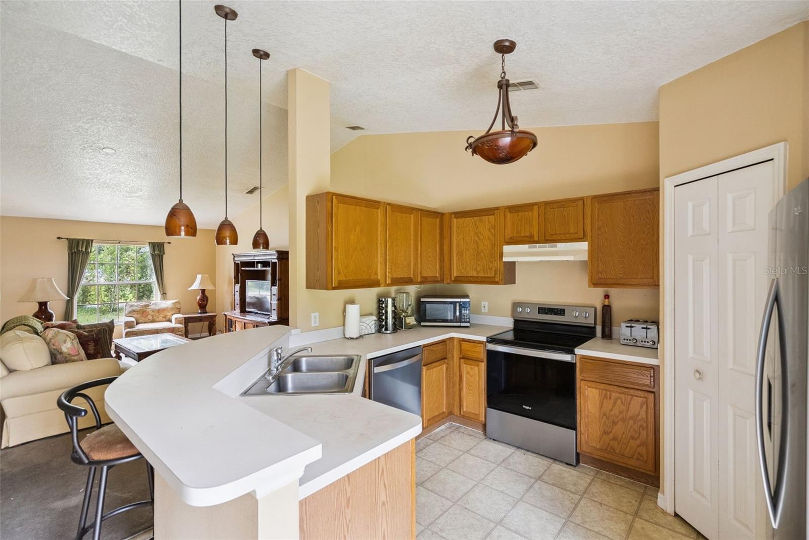 3403 Queen Palm Dr Property Photo 12
