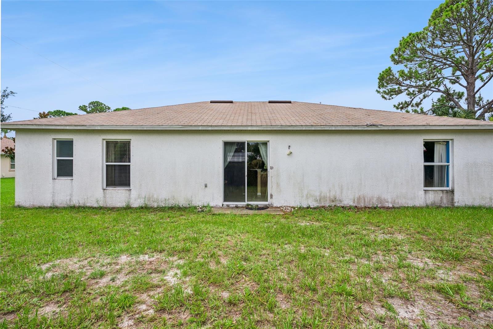 3403 Queen Palm Dr Property Photo 25