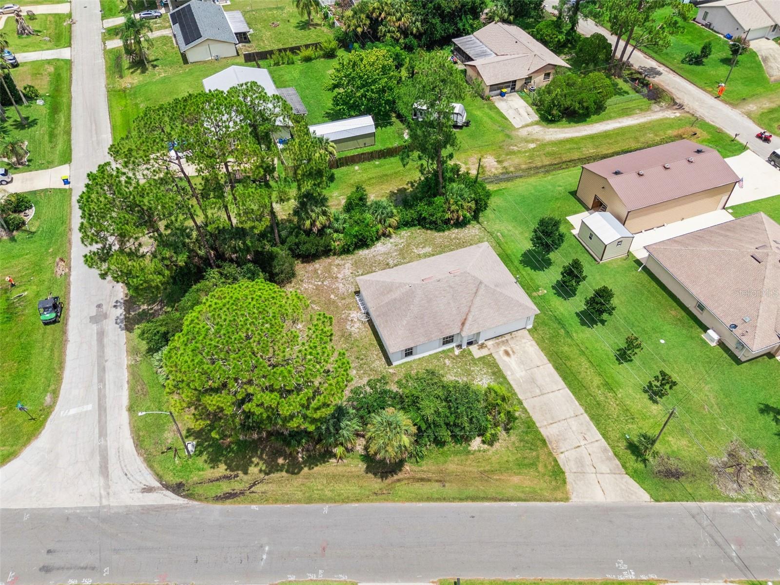 3403 Queen Palm Dr Property Photo 30