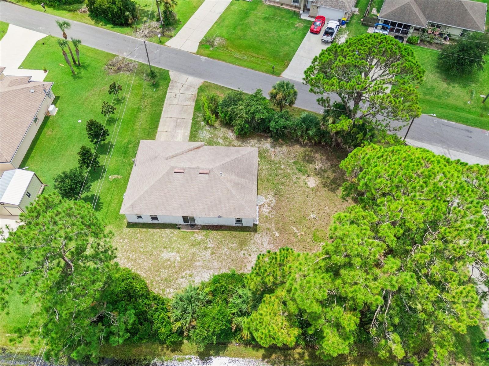 3403 Queen Palm Dr Property Photo 31