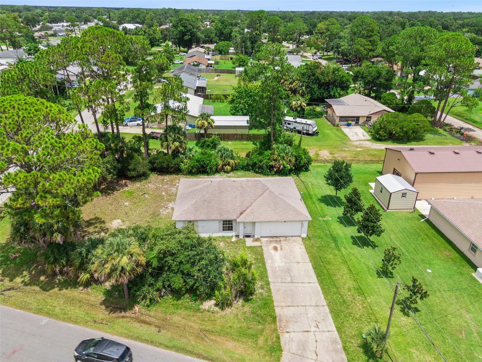 3403 Queen Palm Dr Property Photo 32