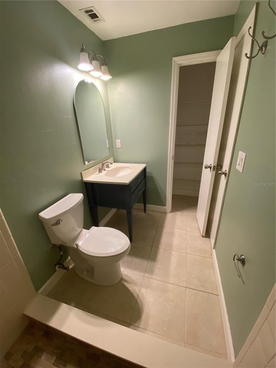 82 Lakepointe Cir #82 Property Photo 7