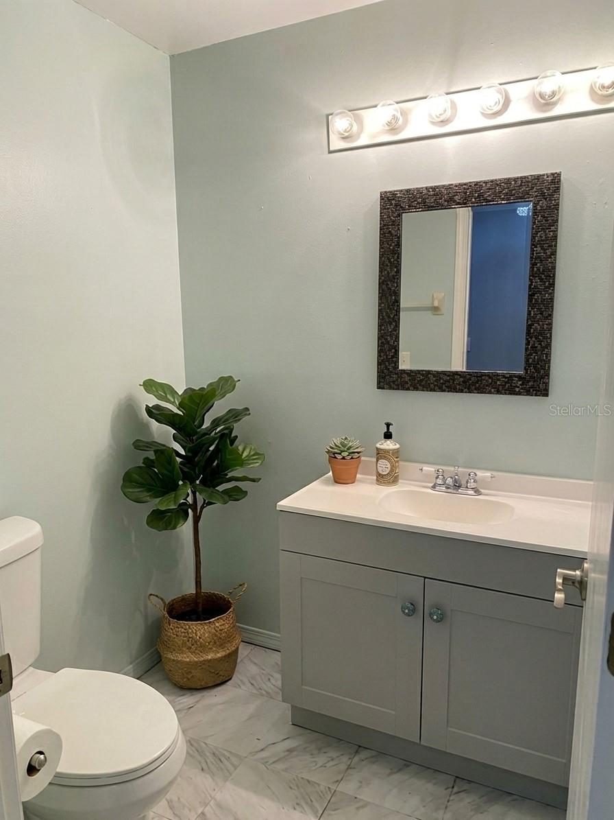 82 Lakepointe Cir #82 Property Photo 11