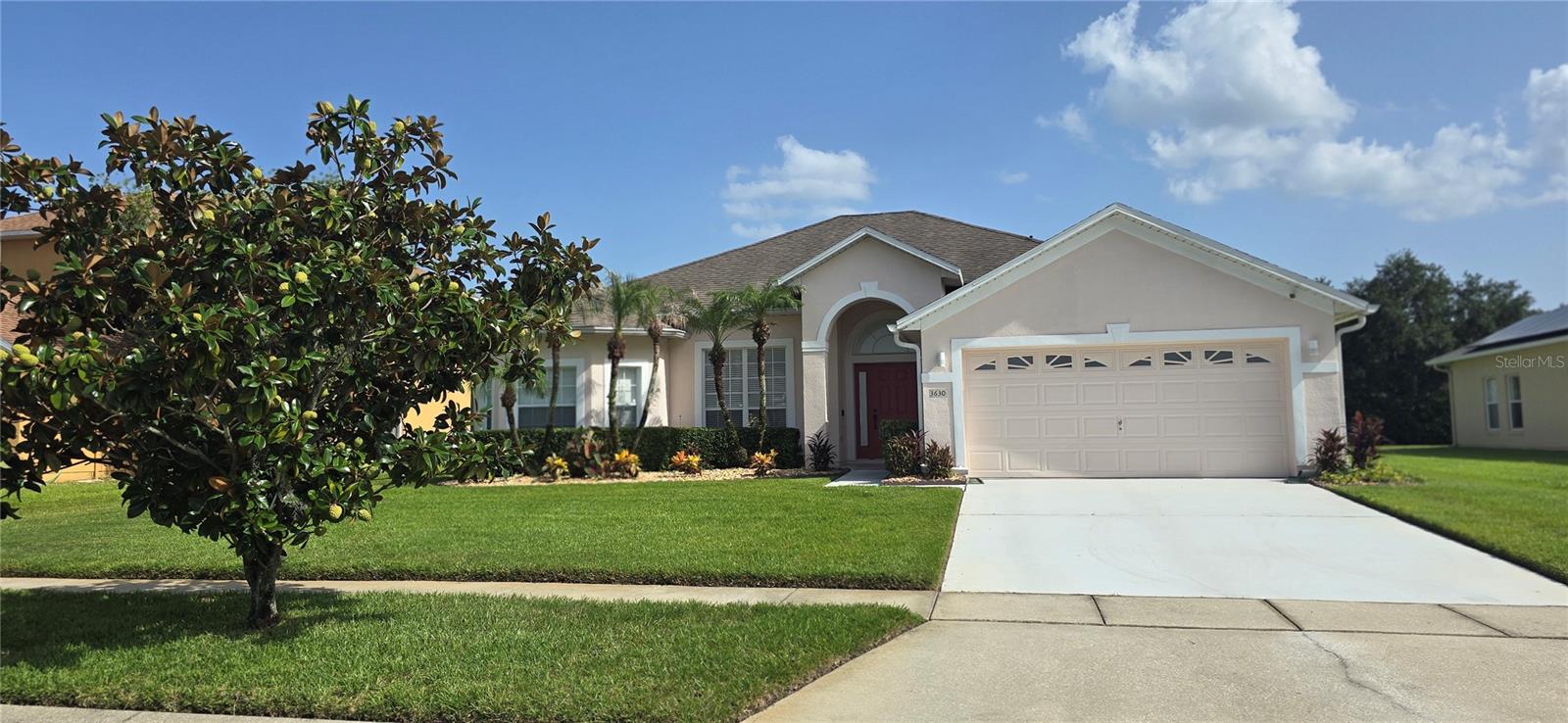 O6426400 Property Photo 2