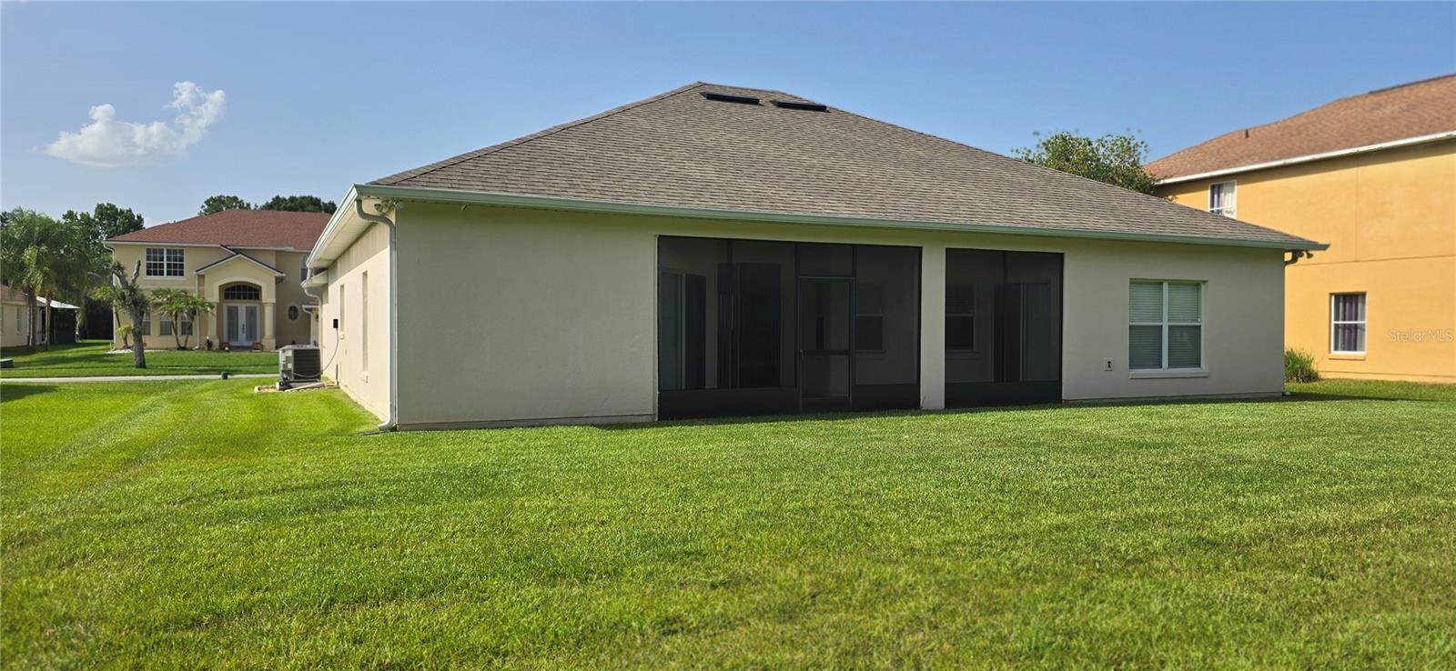 O6426400 Property Photo 6
