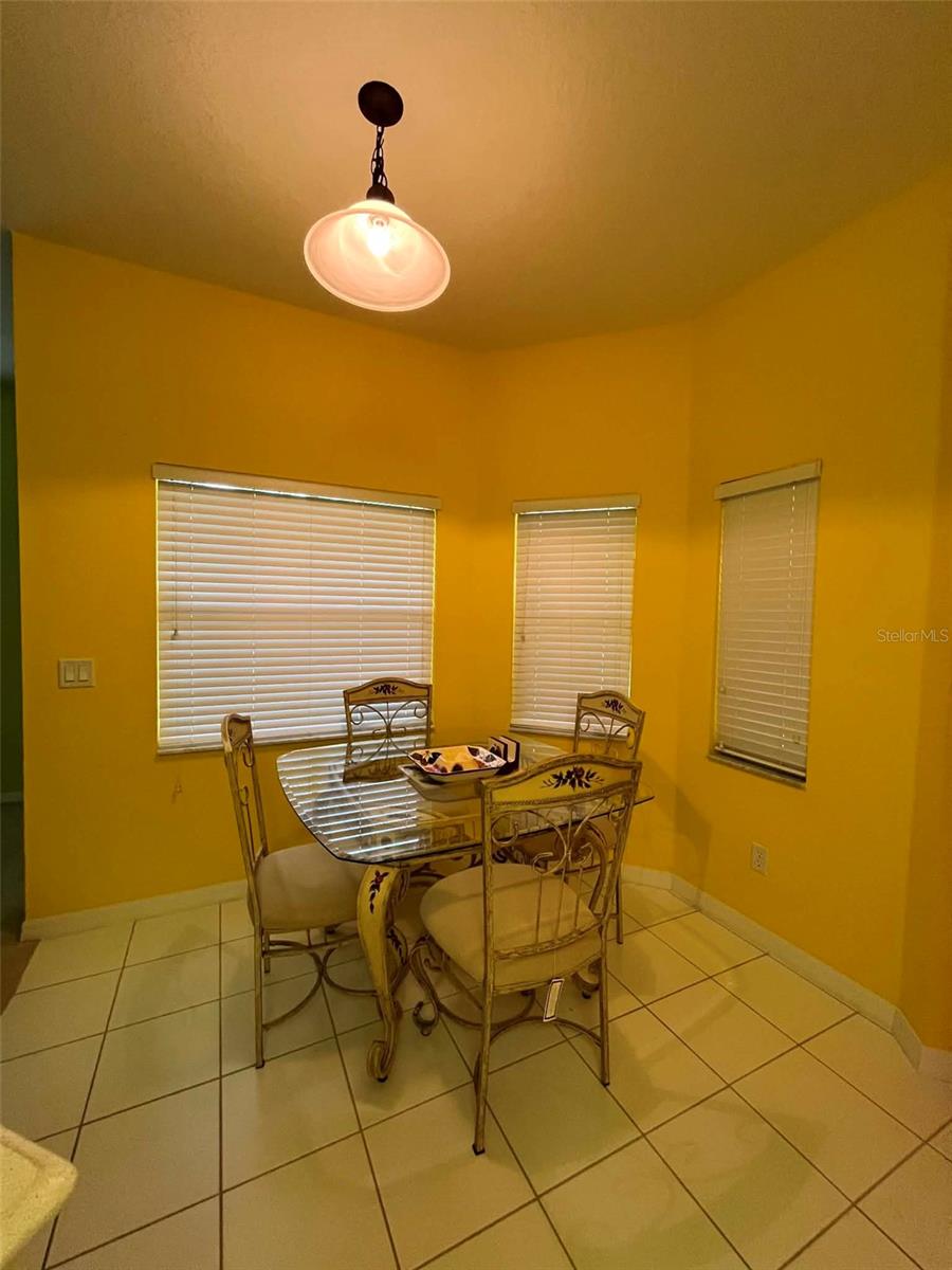 O6426400 Property Photo 18
