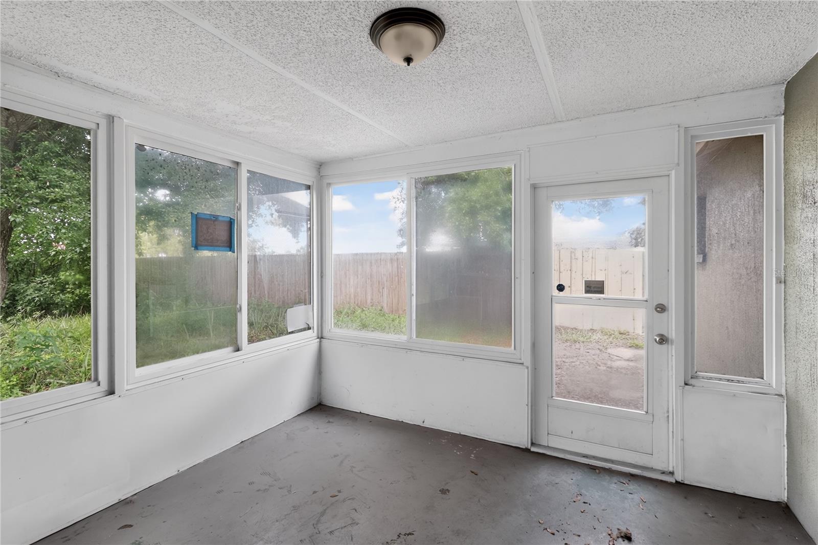 7036 Ashwood Dr Property Photo 16