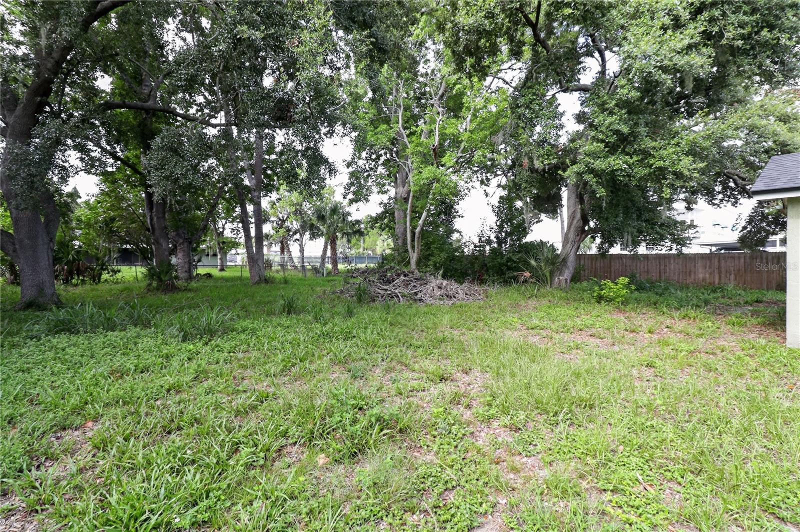 7036 Ashwood Dr Property Photo 30