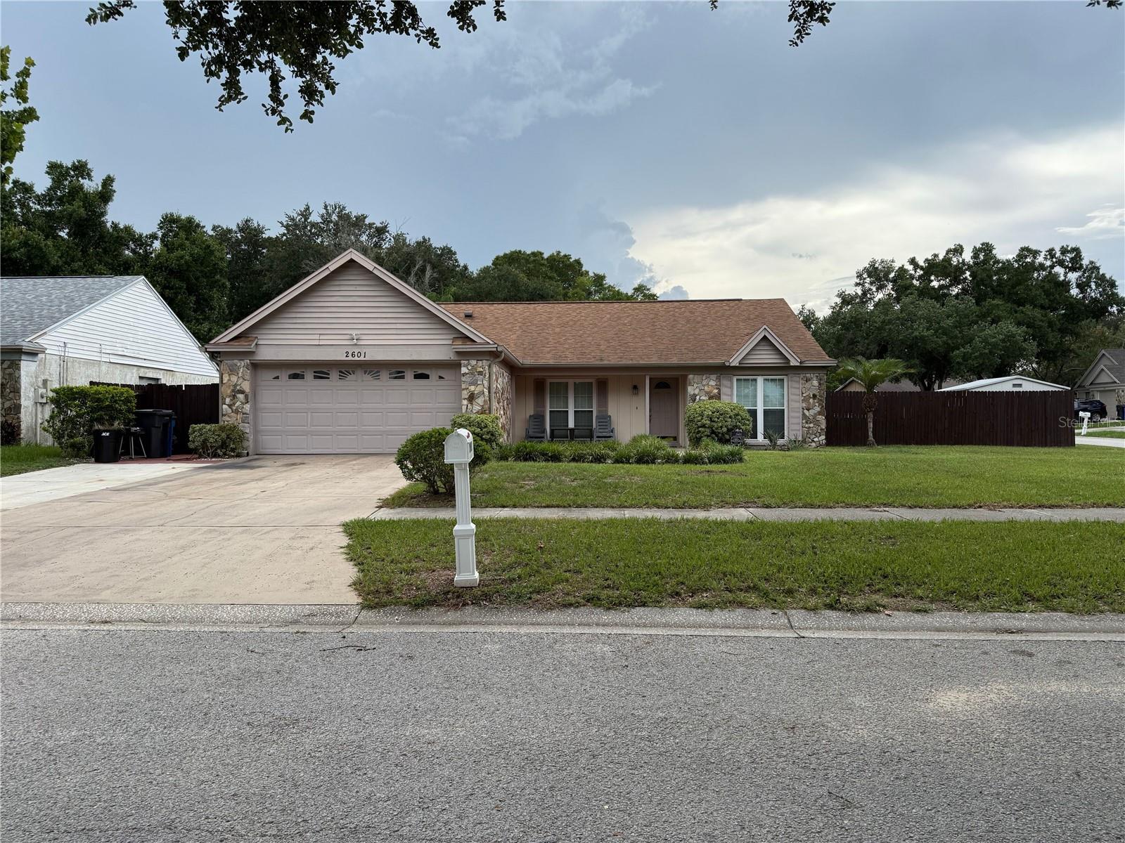 2601 Hampton Park Pl Property Photo 1