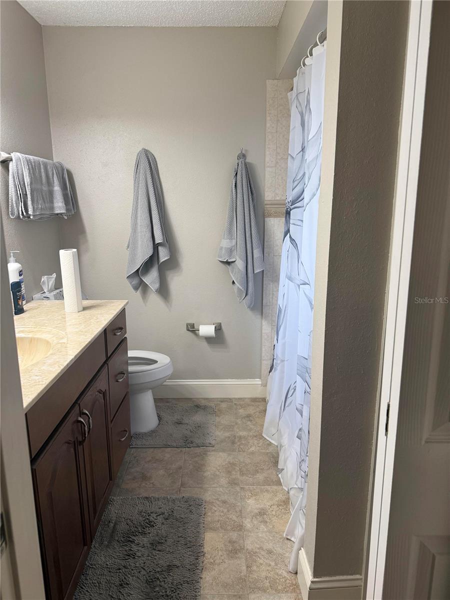 2601 Hampton Park Pl Property Photo 9