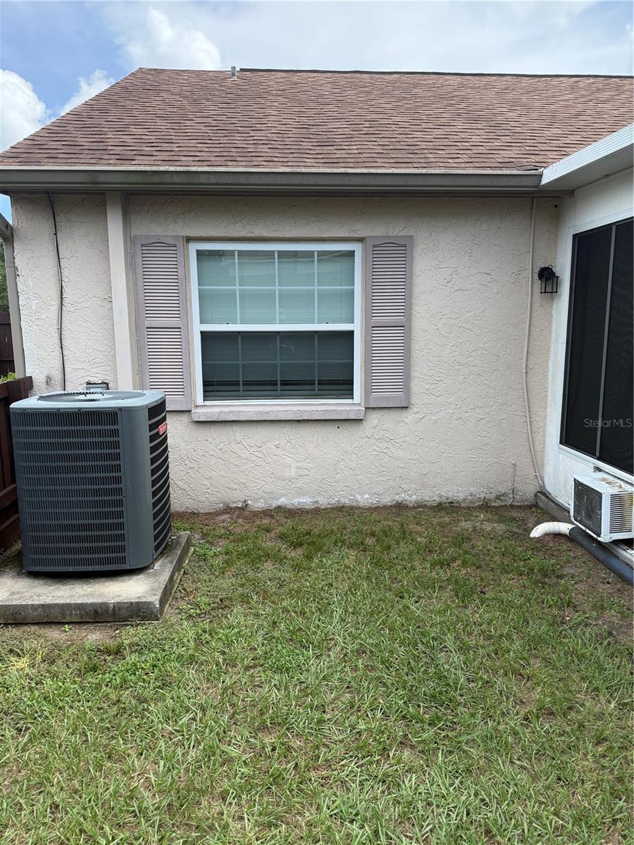 2601 Hampton Park Pl Property Photo 12