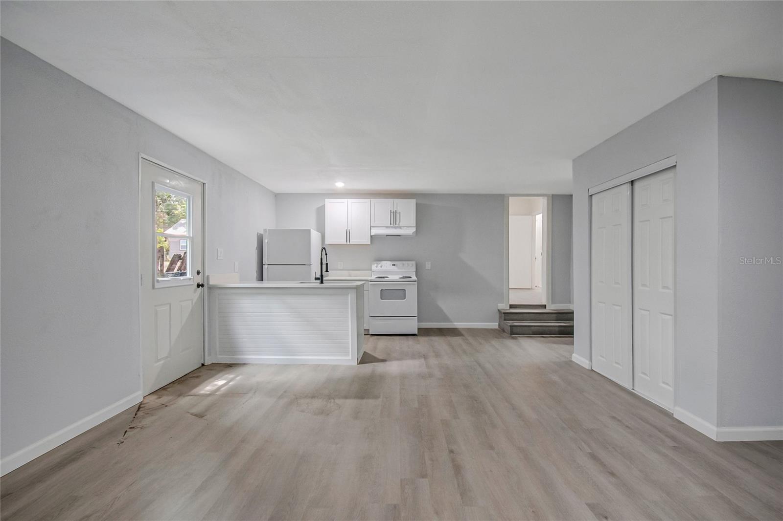 1504 W Line St Property Photo 7