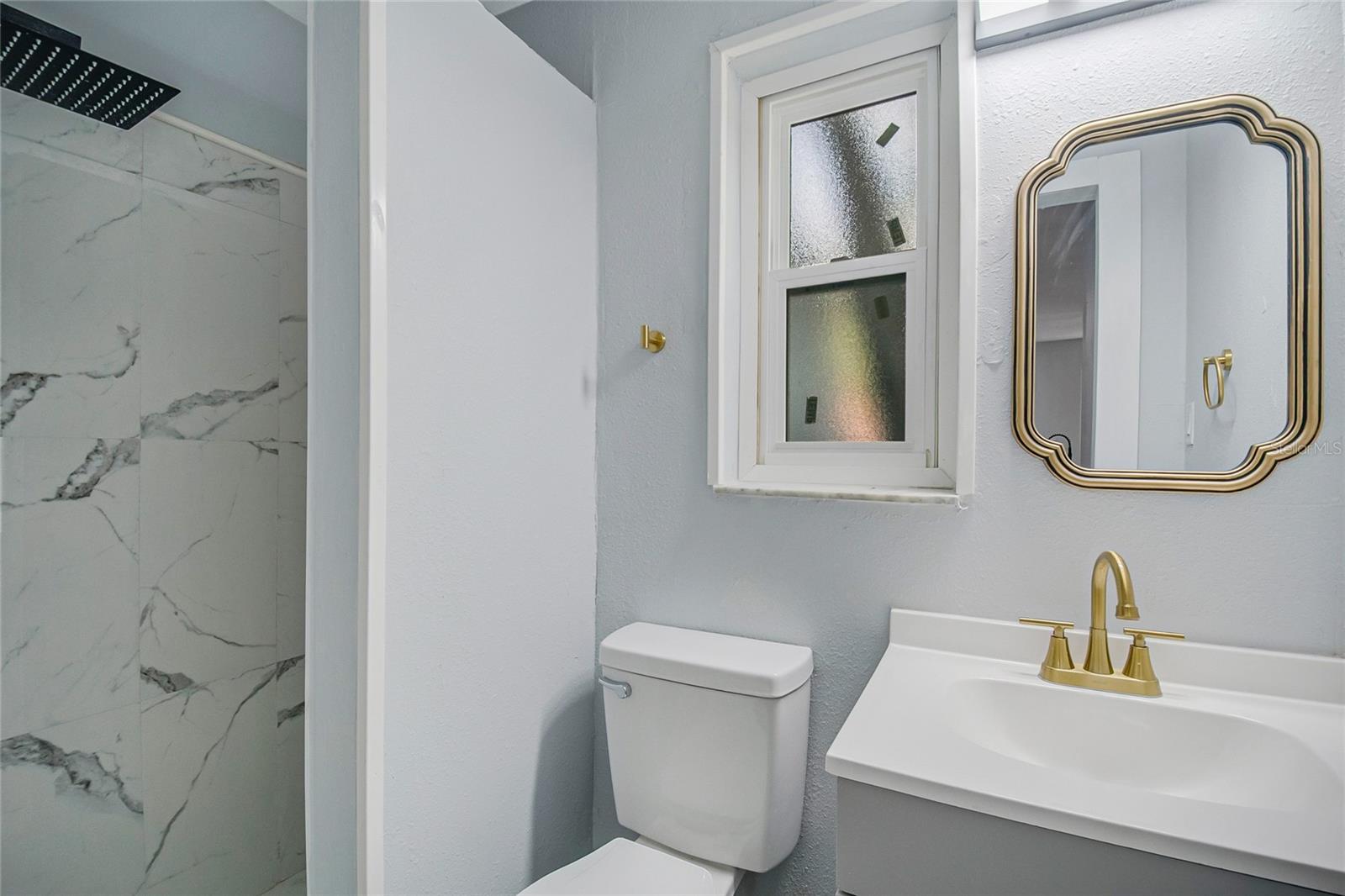 1504 W Line St Property Photo 15