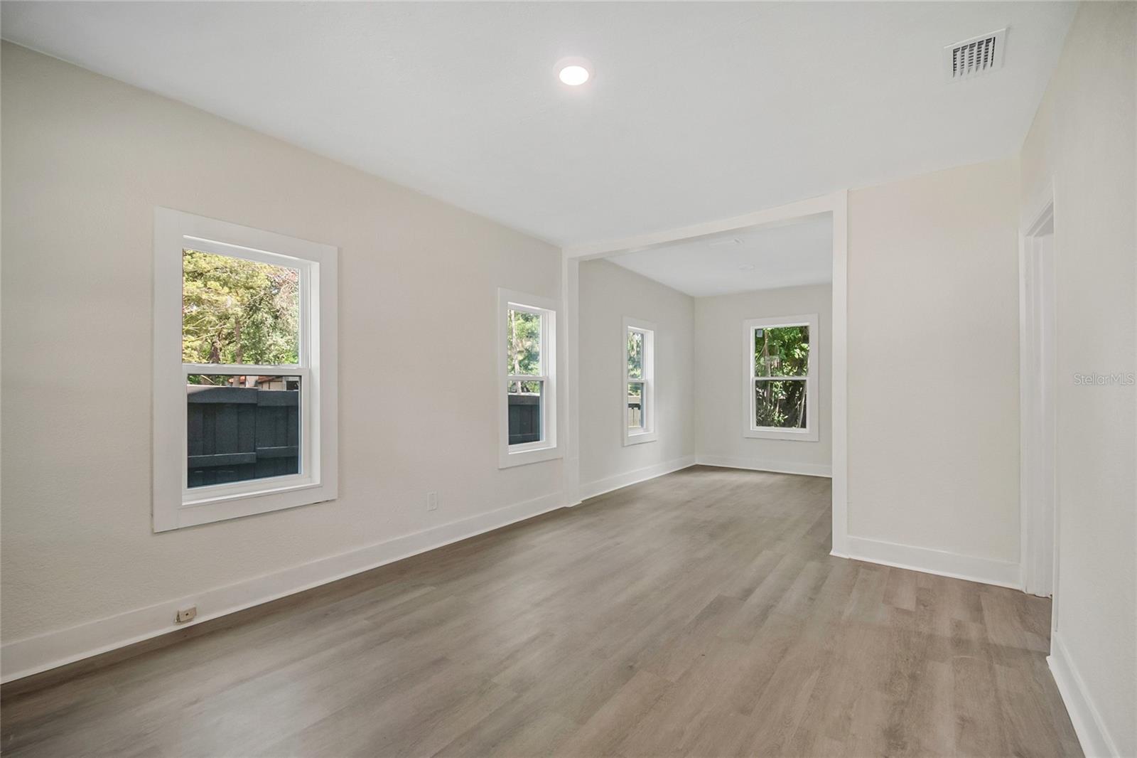 1504 W Line St Property Photo 23