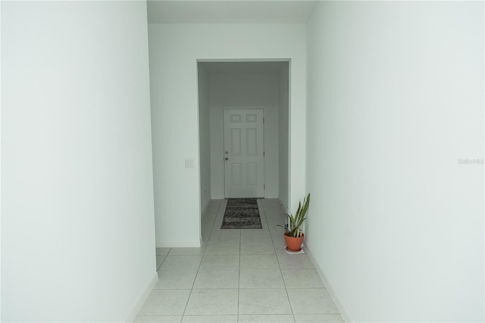 661 Crown Rose Dr Property Photo 17