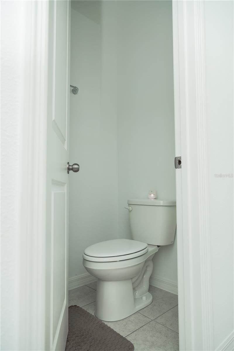 661 Crown Rose Dr Property Photo 40