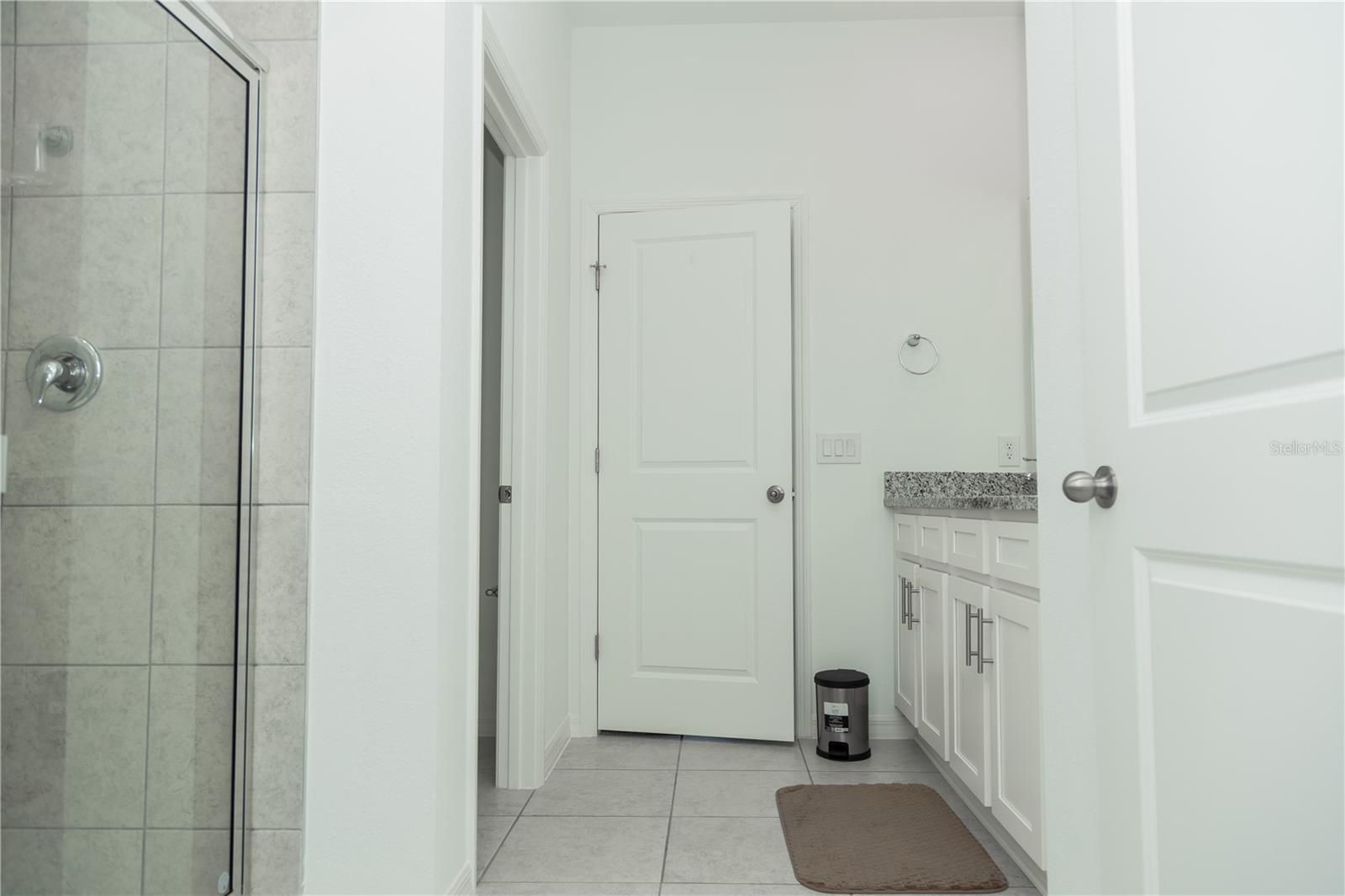 661 Crown Rose Dr Property Photo 42