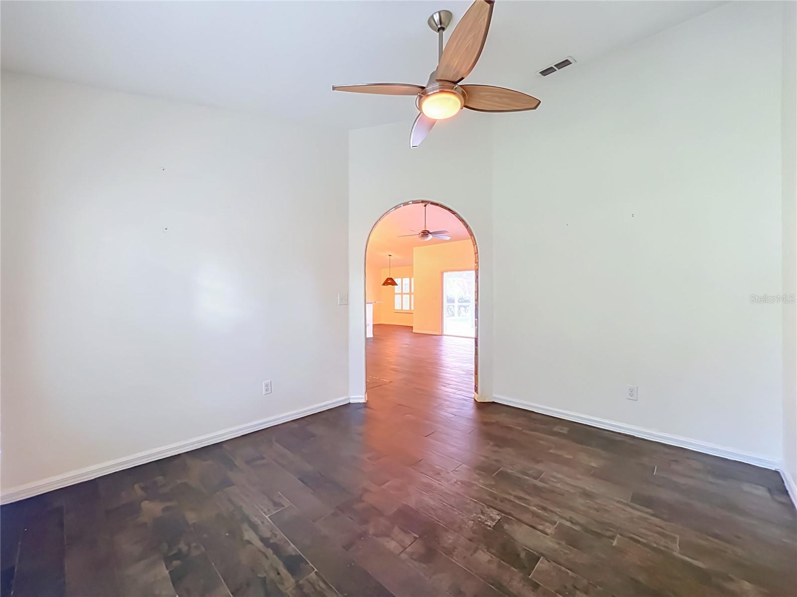 9418 Meadow Crest Ln Property Photo 30