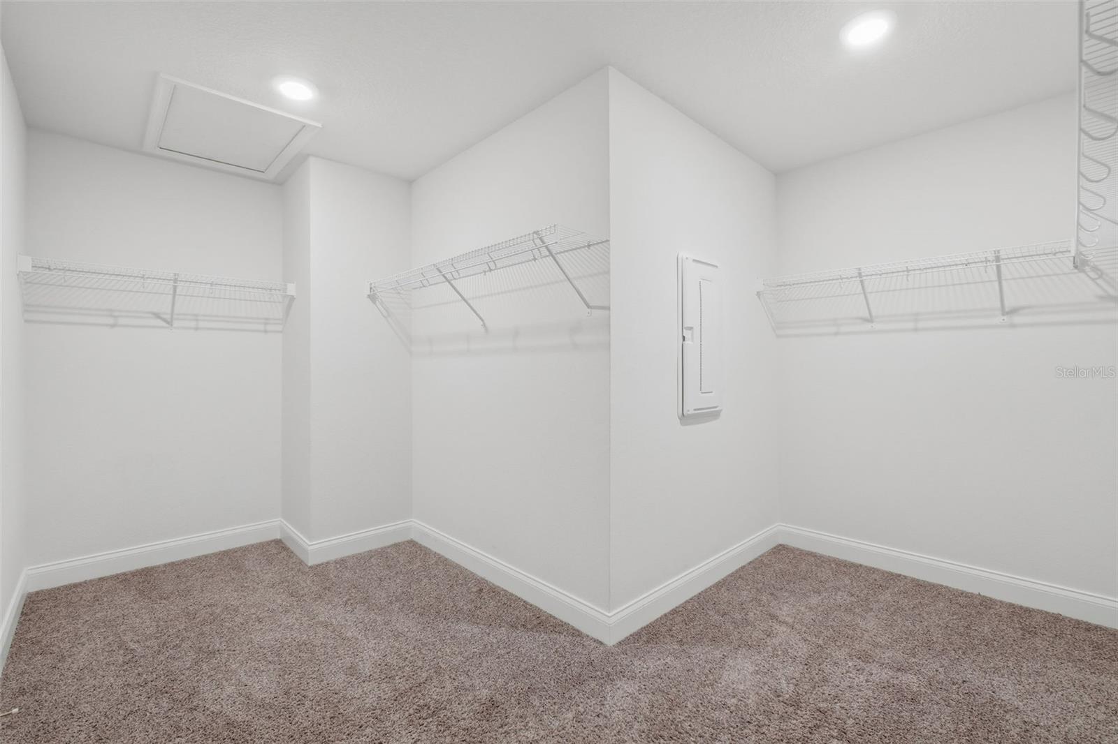 9535 Juniper Moss Cir Property Photo 18