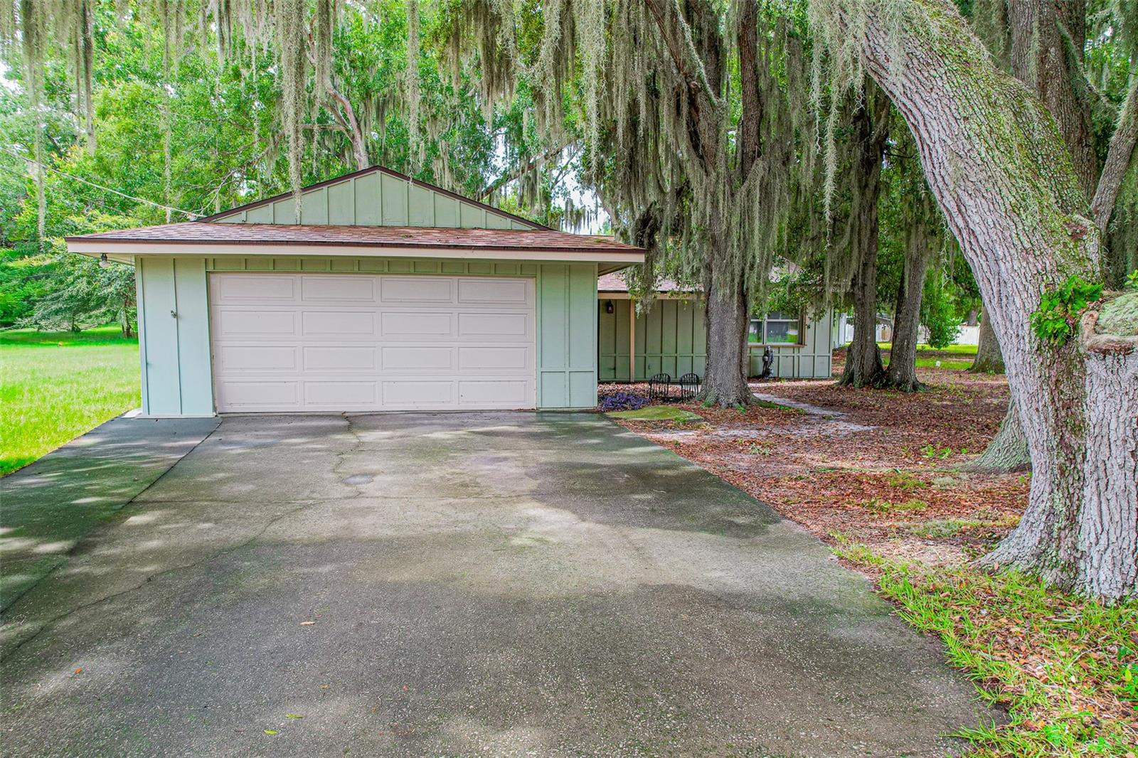 4604 Crystal Beach Rd Property Photo 3
