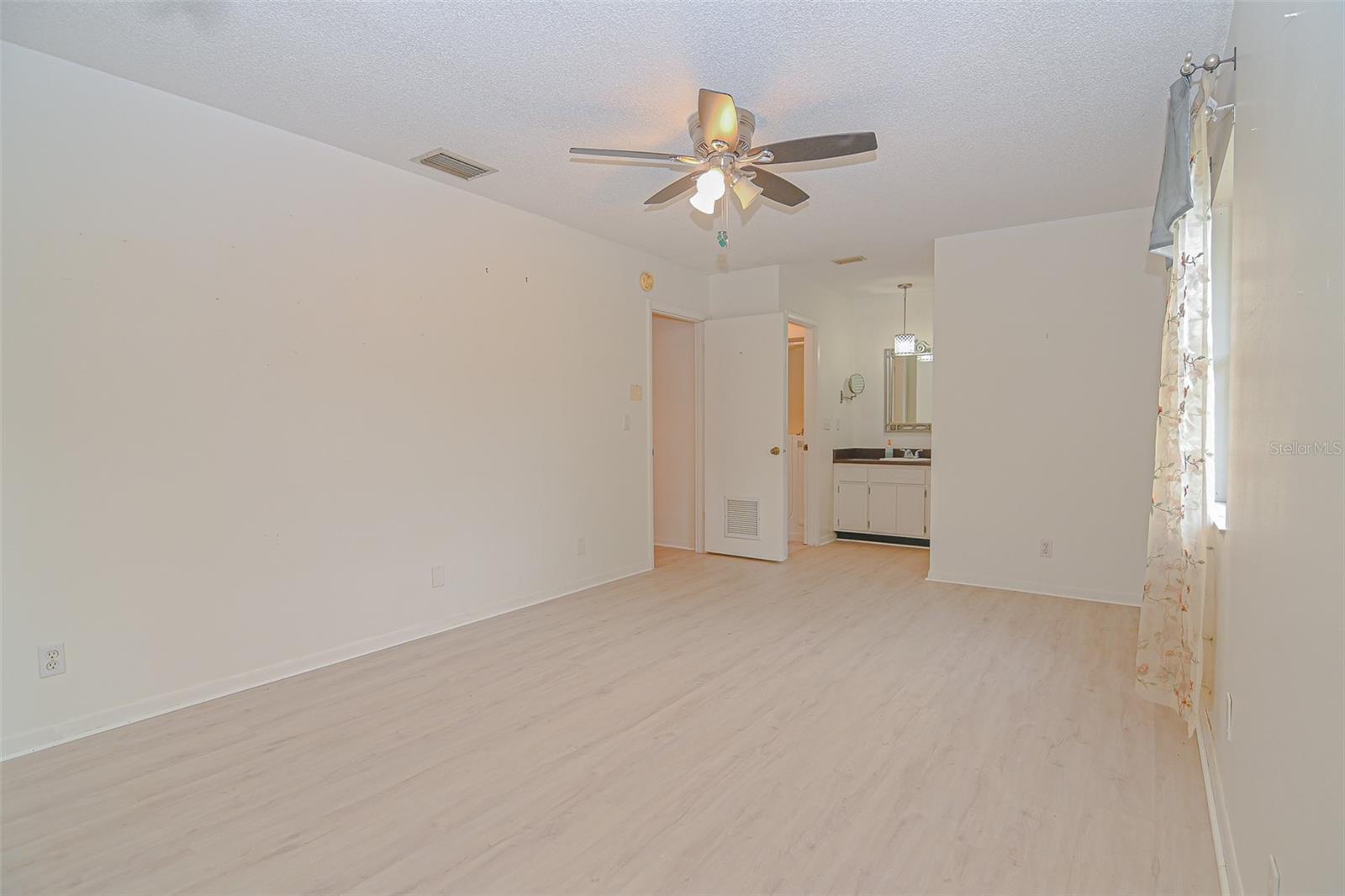 4604 Crystal Beach Rd Property Photo 17
