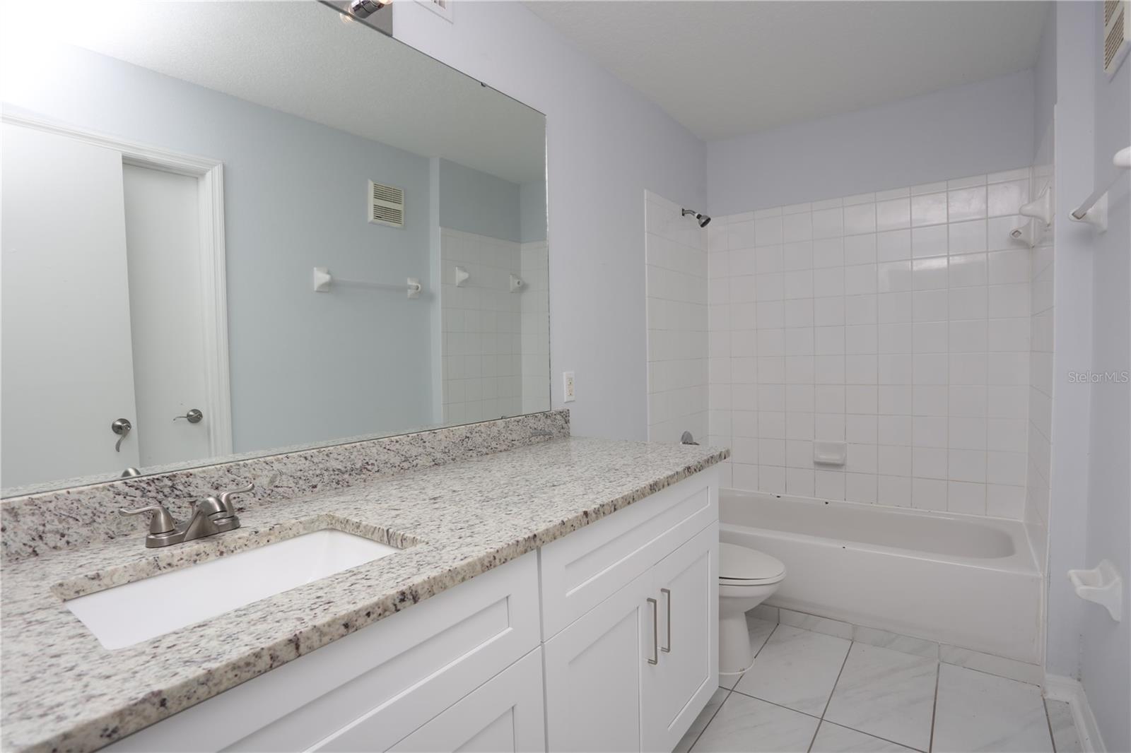 202 Washington Palm Loop Property Photo 11