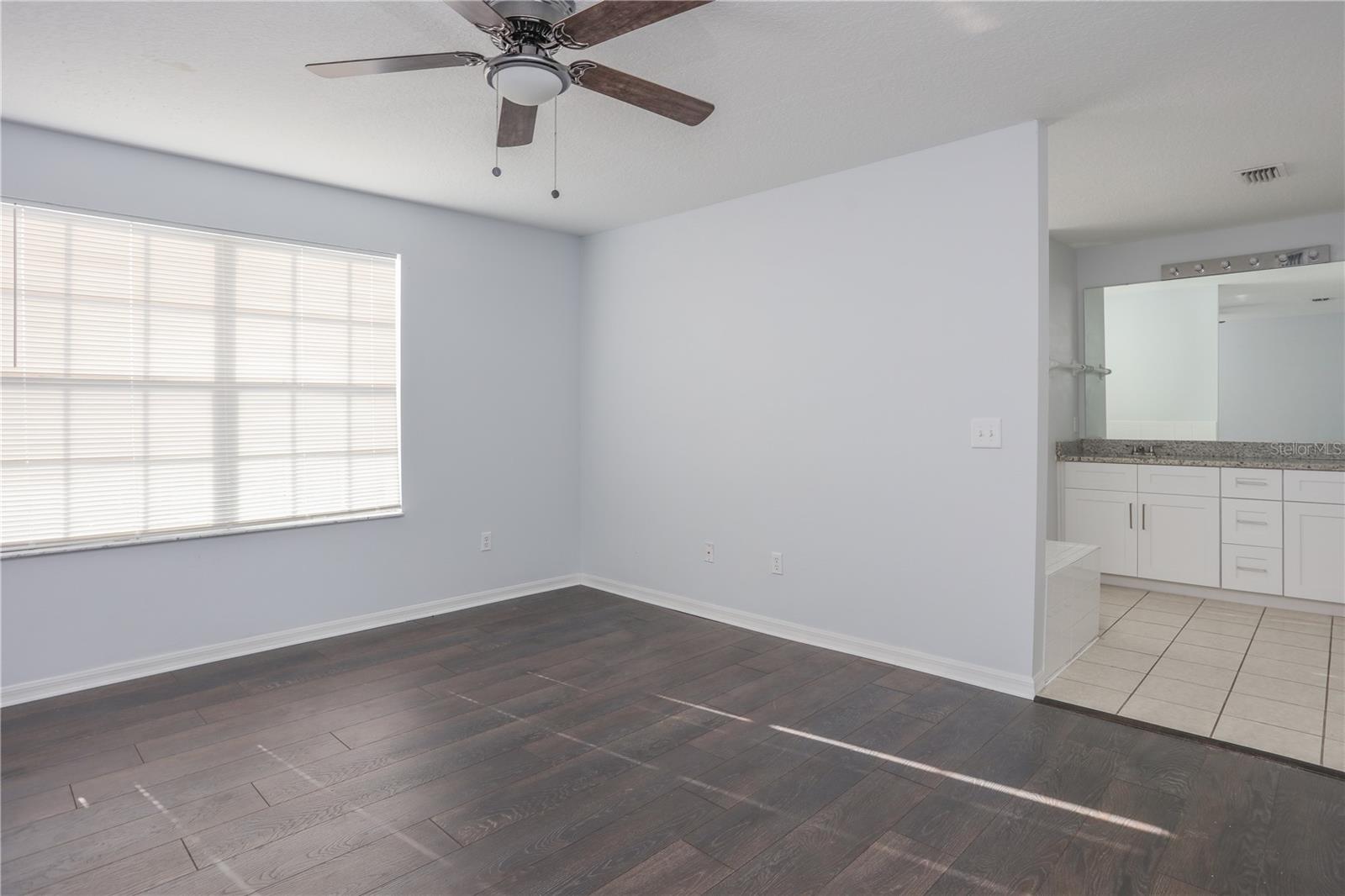 202 Washington Palm Loop Property Photo 12