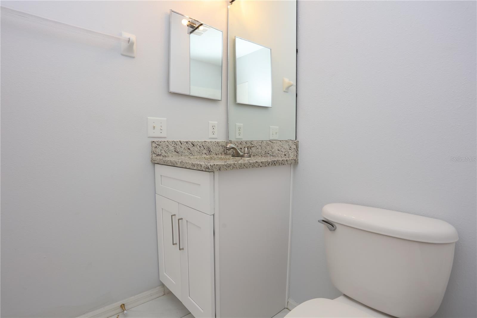 202 Washington Palm Loop Property Photo 18