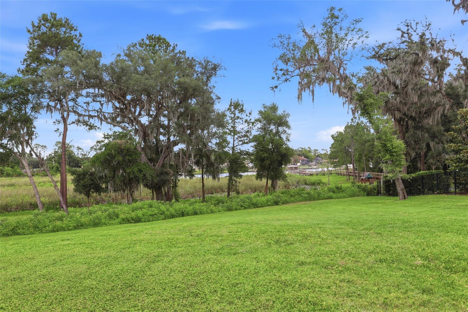 8060 Peaceful Cir Property Photo 7