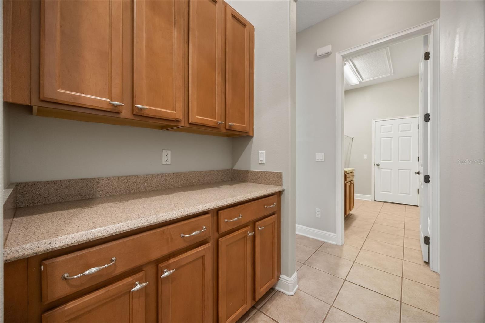 6190 Hedgesparrows Ln Property Photo 12