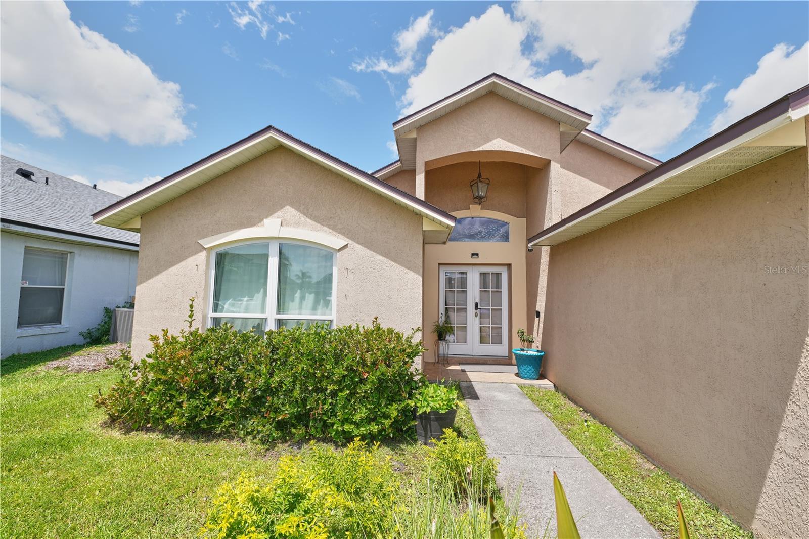 2486 Island Club Way Property Photo 5