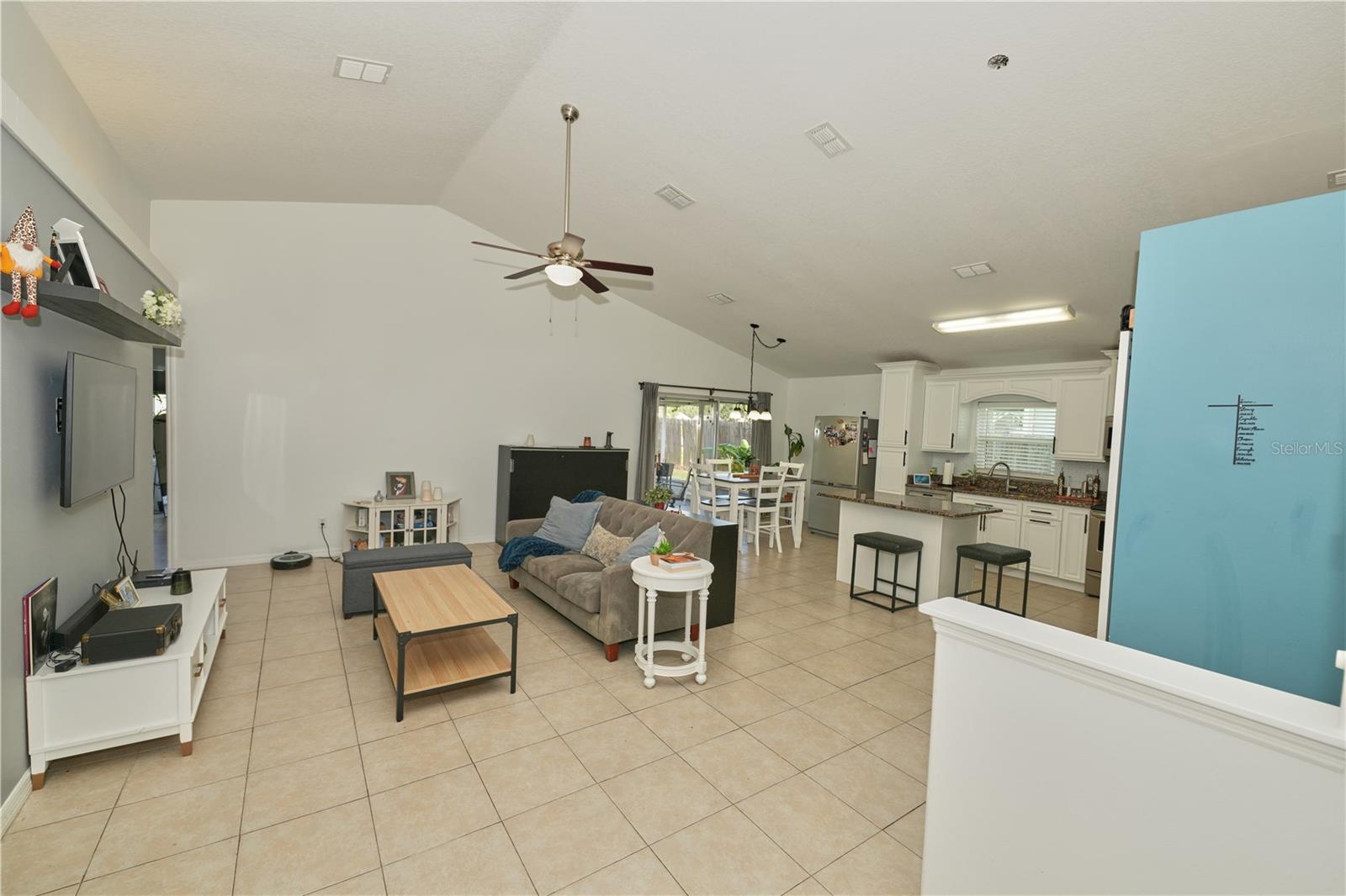 2486 Island Club Way Property Photo 6