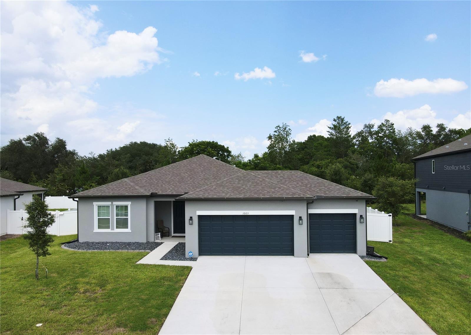 1663 Meadowlark Dr Property Photo 1