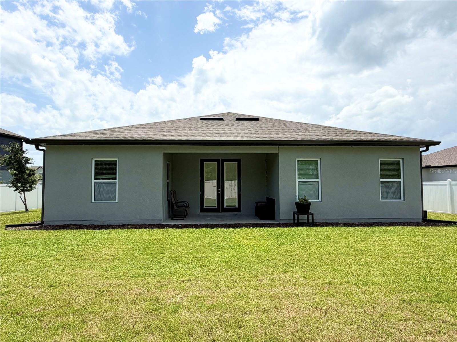 1663 Meadowlark Dr Property Photo 22
