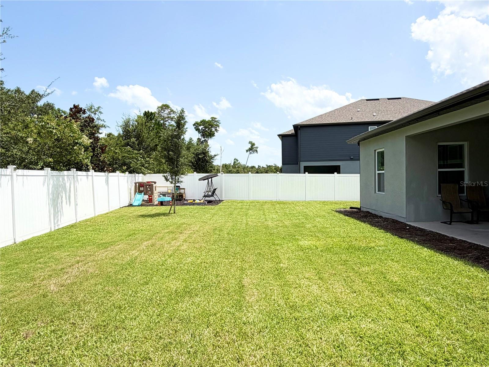 1663 Meadowlark Dr Property Photo 25