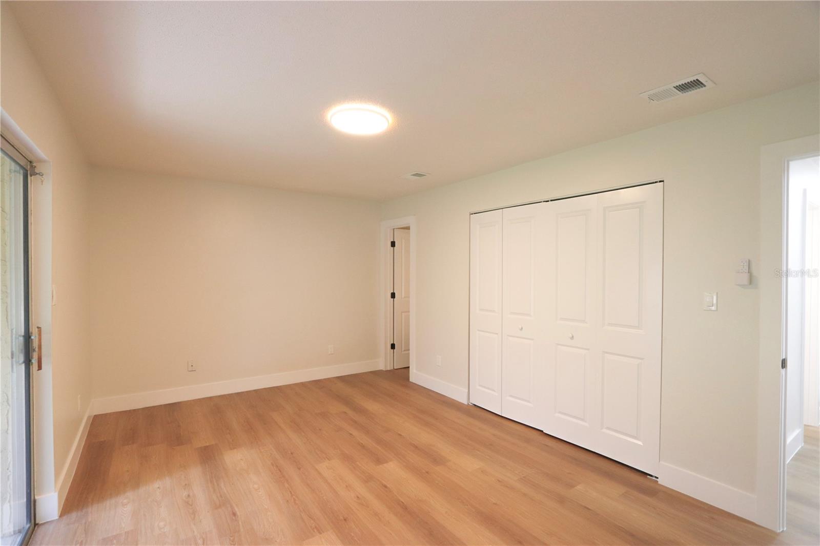 812 Park Lake Cir #7 Property Photo 41