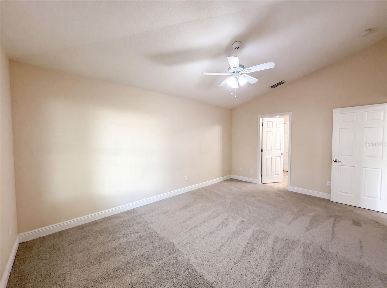 33137 Irongate Dr Property Photo 4