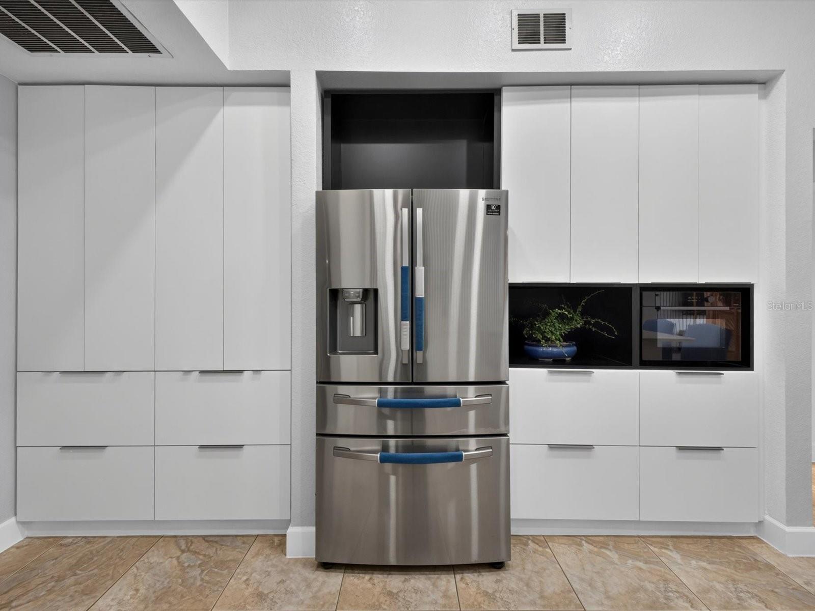 2704 Muscatello St Property Photo 18
