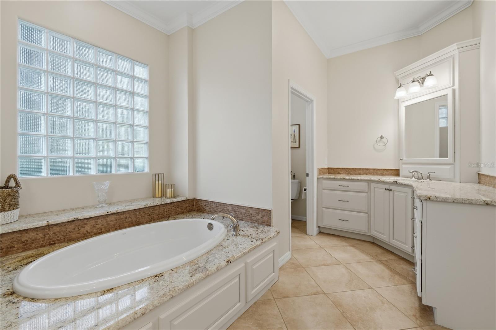 3780 Charleston Loop Property Photo 27