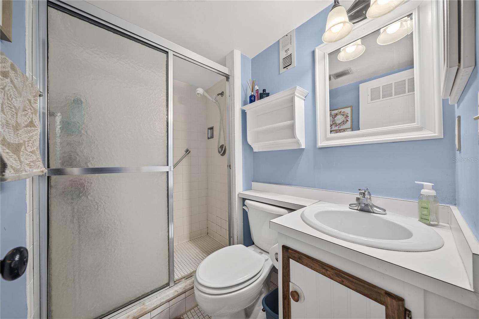 601 N Mcdonald St #2 Property Photo 5