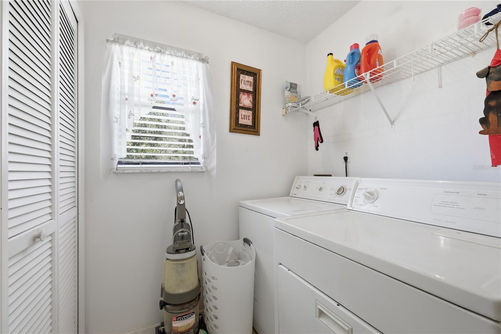 44144 Dollys Way Property Photo 17