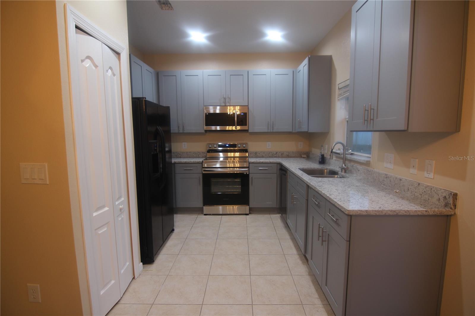 733 Fortanini Cir Property Photo 4