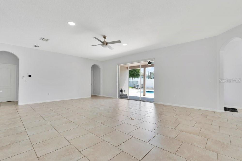 1086 Rock Creek St Property Photo 10