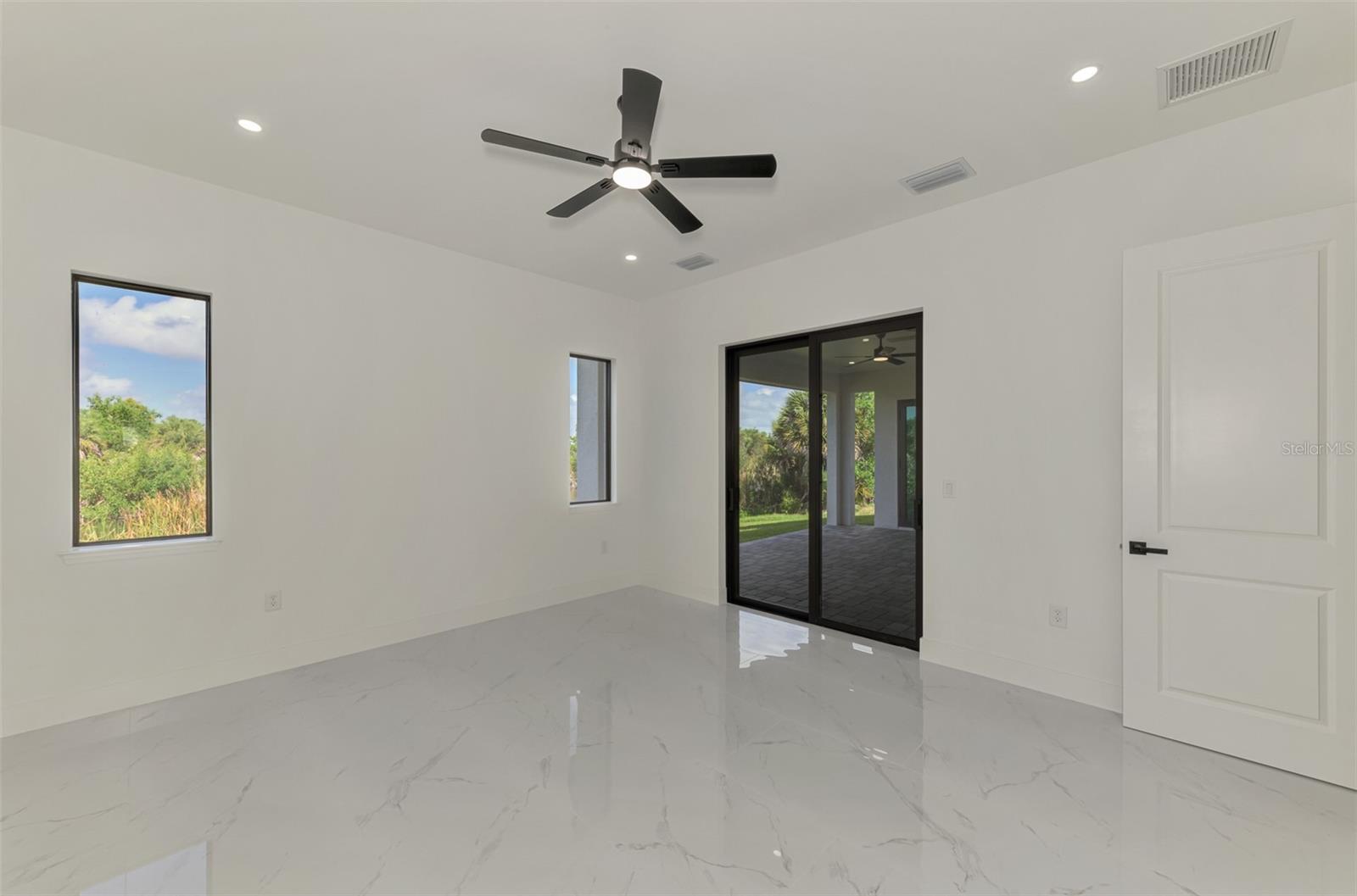 9468 Attica Cir Property Photo 28