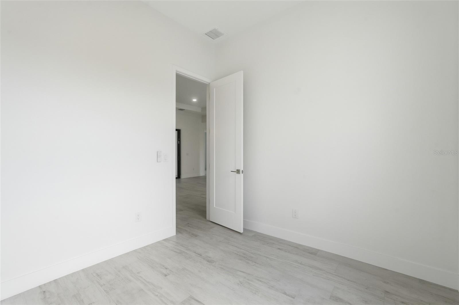 8472 Agate St Property Photo 20