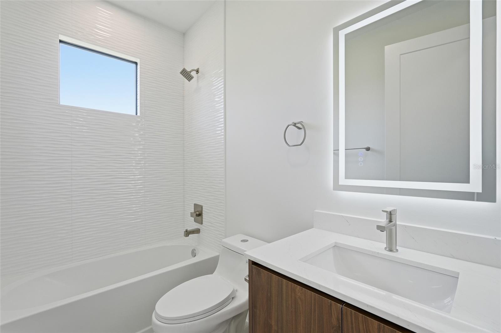 8472 Agate St Property Photo 23