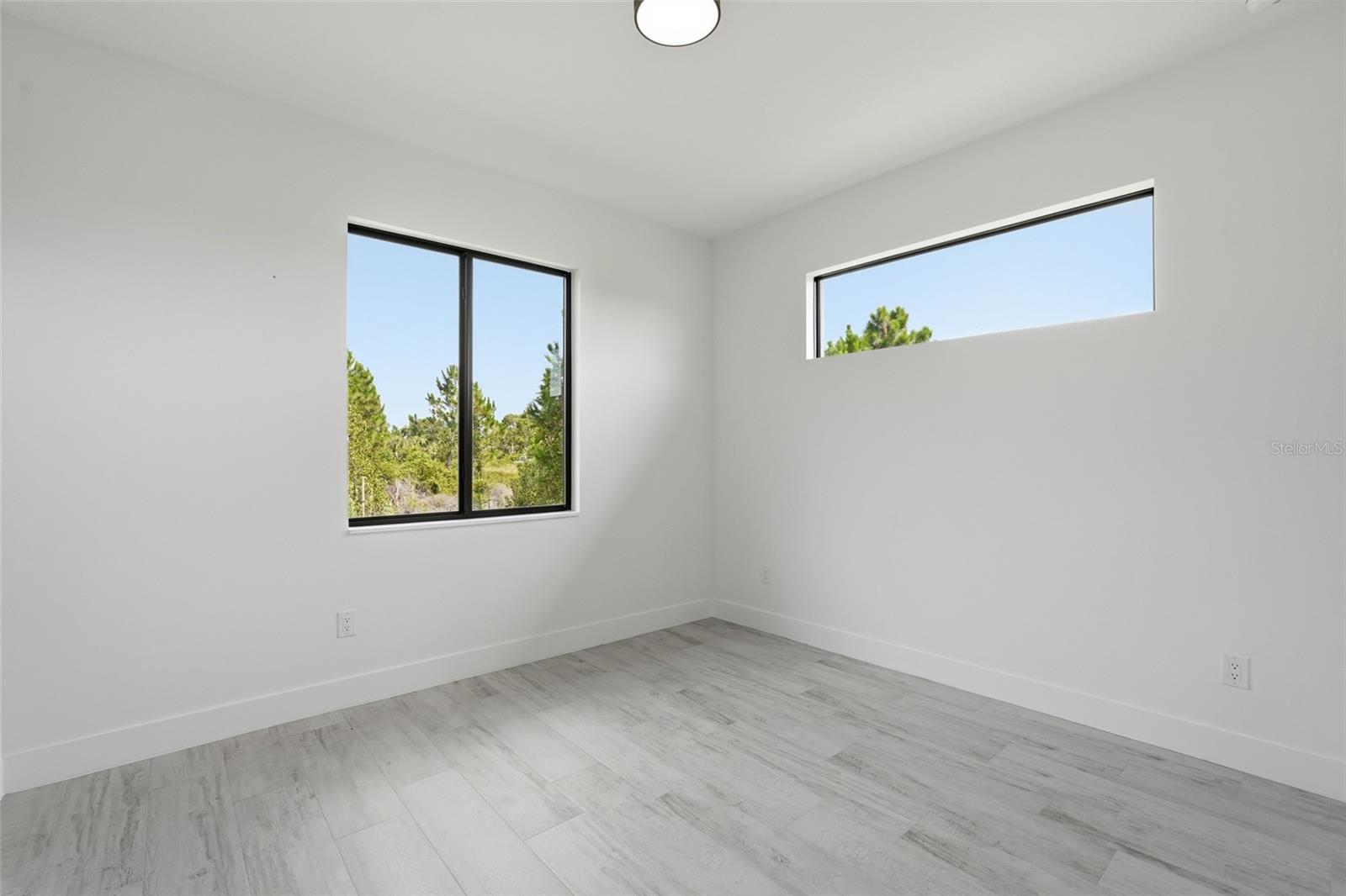 8472 Agate St Property Photo 24