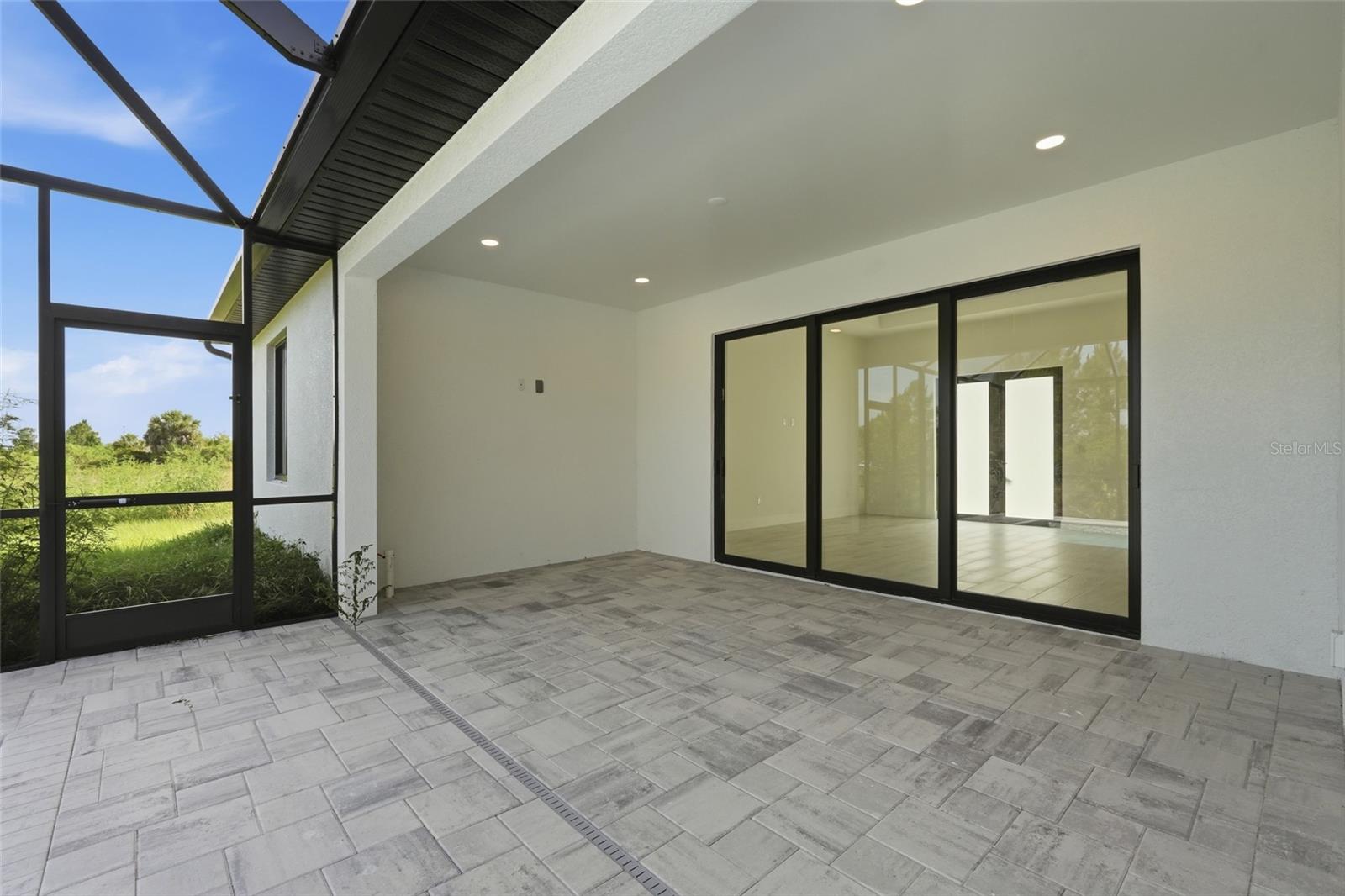 8472 Agate St Property Photo 28